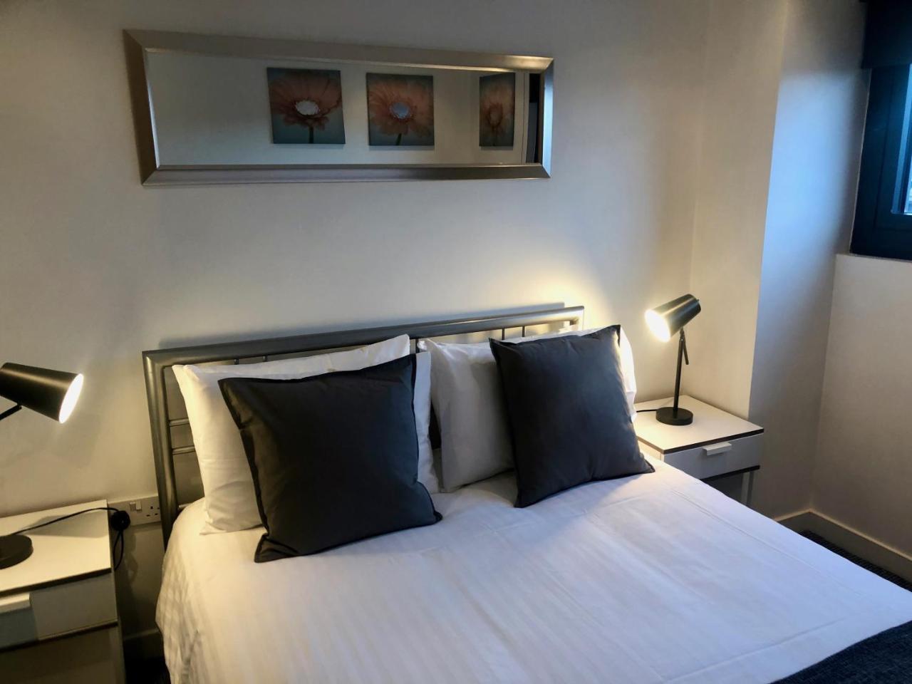 The Heights - River And City View Appartement Glasgow Buitenkant foto