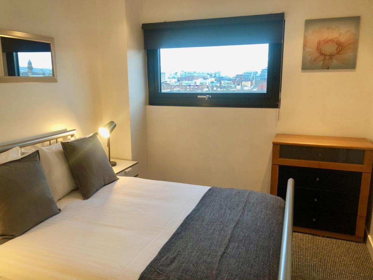 The Heights - River And City View Appartement Glasgow Buitenkant foto