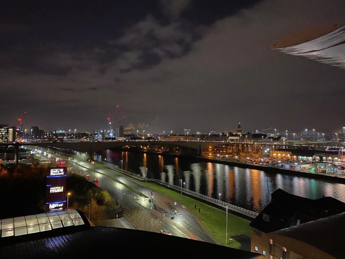 The Heights - River And City View Appartement Glasgow Buitenkant foto
